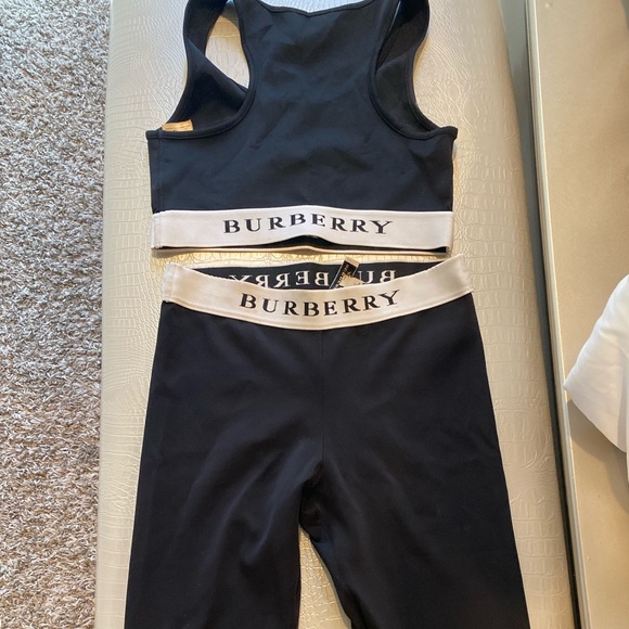 Burberry black and white Bewta set - Picture 1 of 7